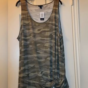 Torrid Plus Size Camo Tank Top Size 4 NWT